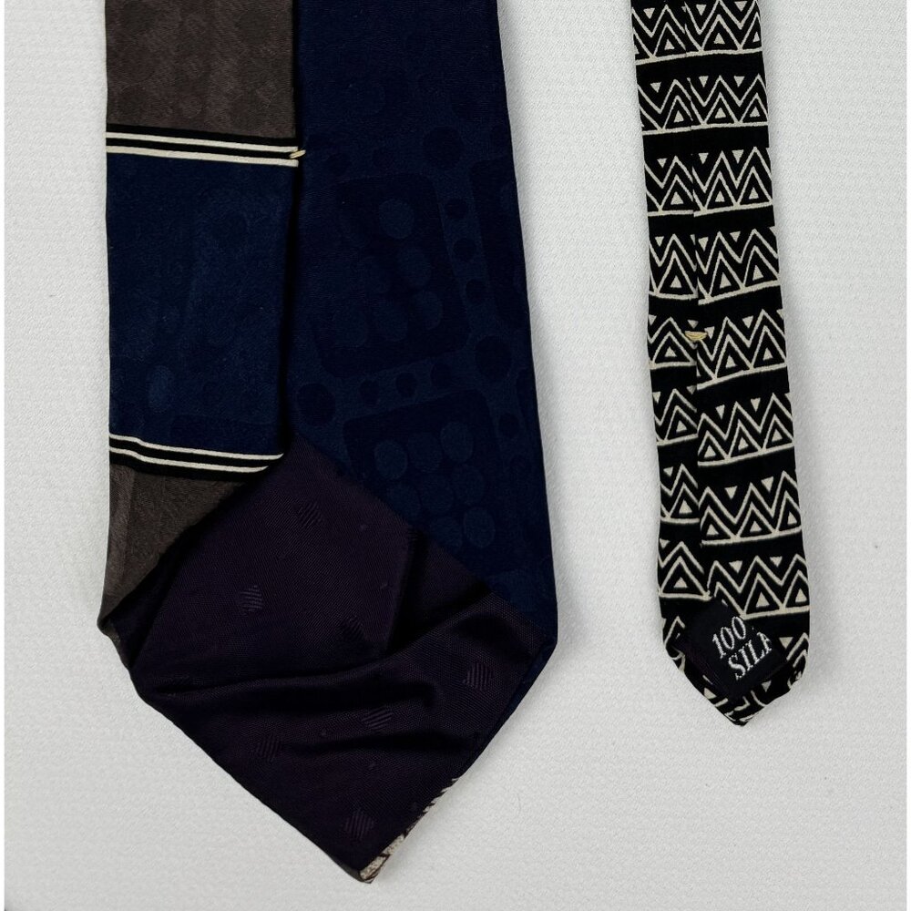 Vintage Oscar De La Renta Silk Tie Geometric Abstract Tan Blue Made In USA 4" - Picture 7 of 9